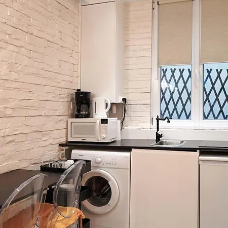 Appartamento Beautiful And Cosy Small Studio Well Located